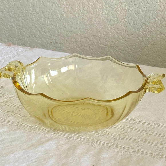 Vintage Golden Yellow Depression Glass Bowl Handles Candy Dish - Picture 1 of 6